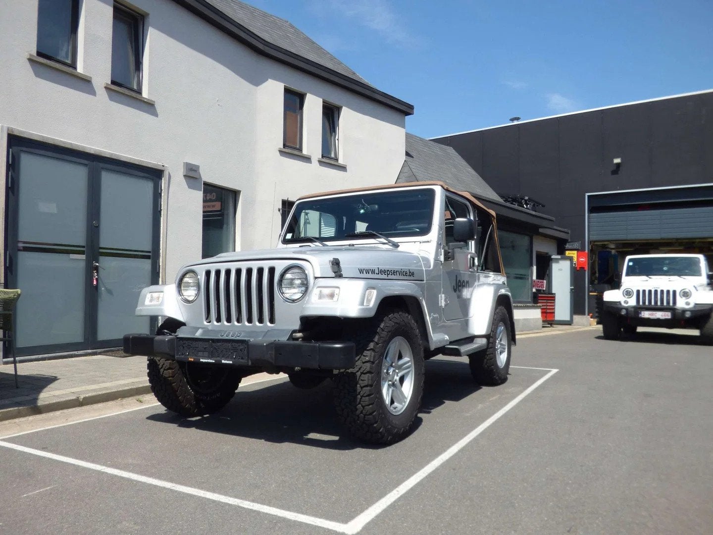 Jeep Wrangler Wrangler 4.0i Sahara Power Tech *37500km*Nieuw, Argent ou Gris, Achat, Entreprise, Noir