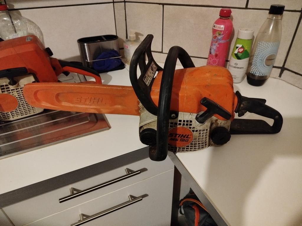 Tronçonneuse Stihl ms 180, Enlèvement