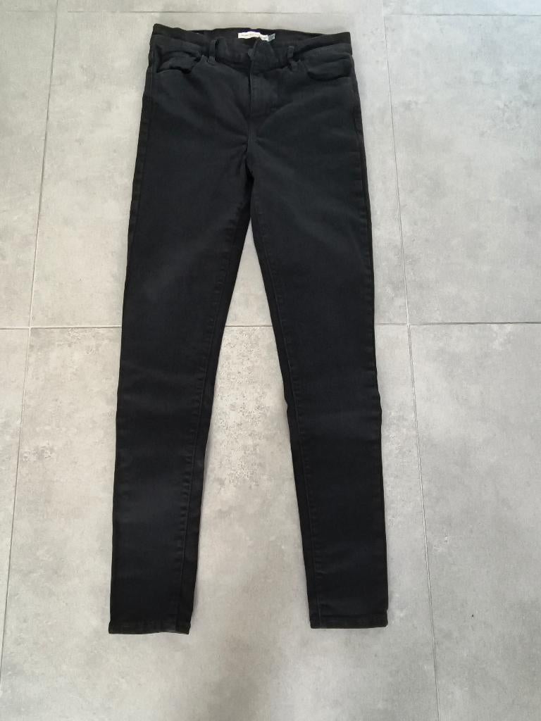 Levi's 720 high rise super skinny, zwart,  maat 29, Zwart, Ophalen of Verzenden, Zo goed als nieuw, W28 - W29 (confectie 36)