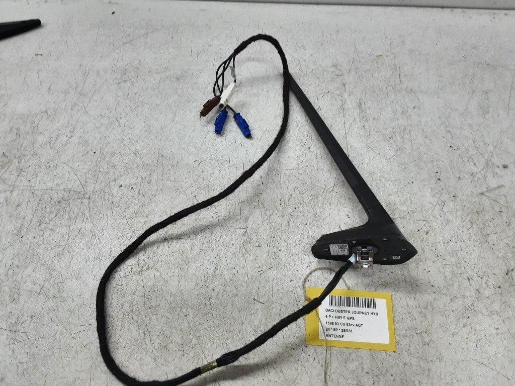 ANTENNE Dacia Duster (DJF) (01-2023/-) (282169786R), Dacia, Gebruikt, Renault Deutschland AG, Peter-Huppertz-Straße 5
51063  Köln, DE