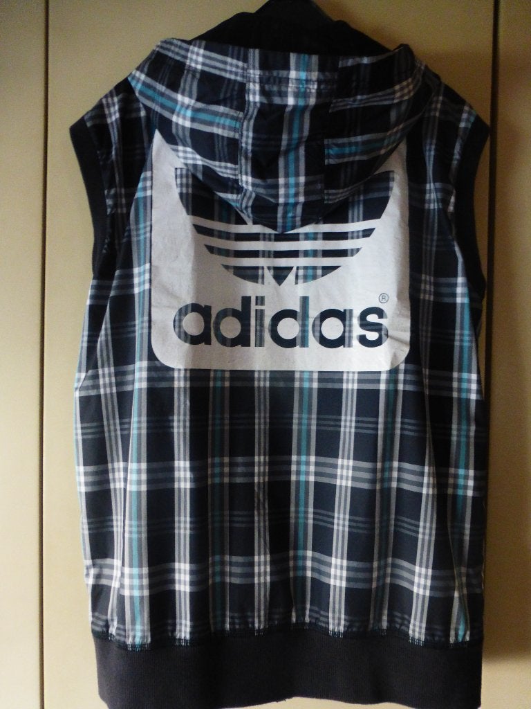 Coupe vent sans manche ADIDAS, avec capuche T: S, Enlèvement ou Envoi, Comme neuf
