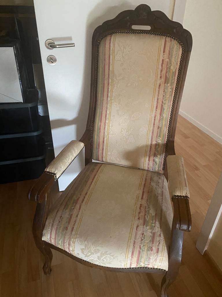 Fauteuil ancien refait a neuf, Enlèvement