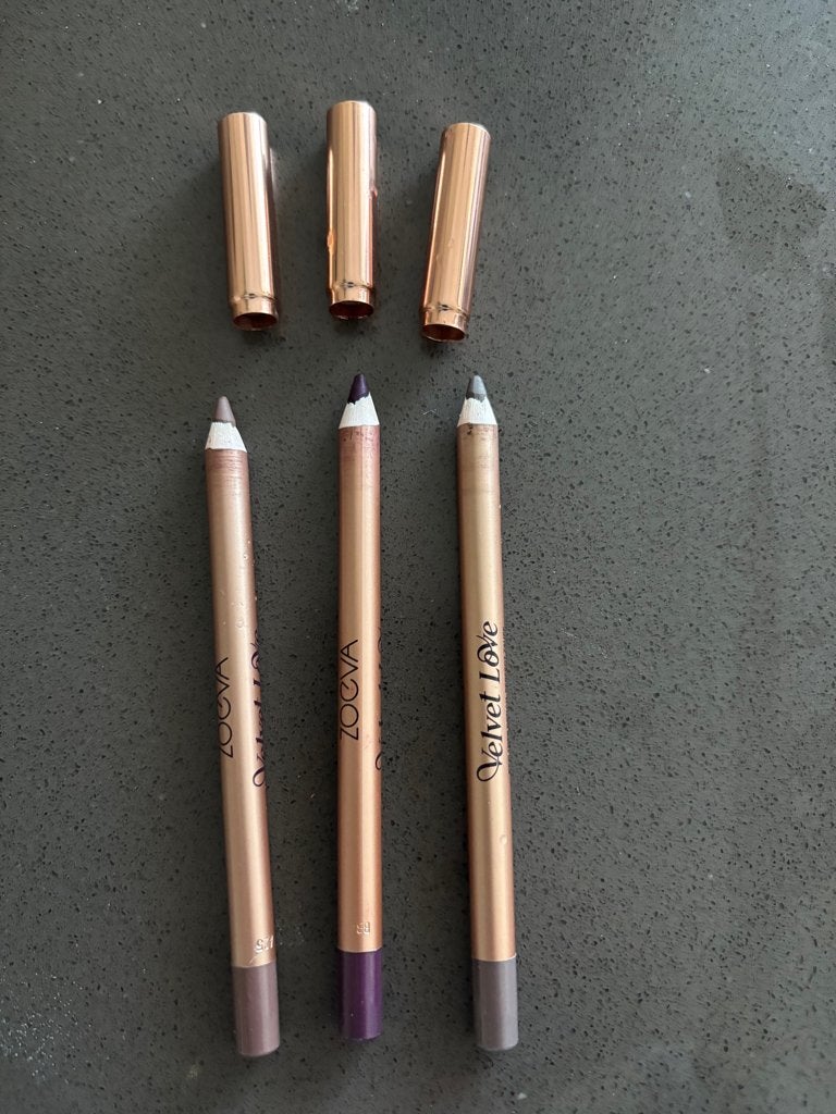 ZOEVA eyeliner en oogschaduw ineen, Handtassen en Accessoires, Uiterlijk | Cosmetica en Make-up, Ophalen