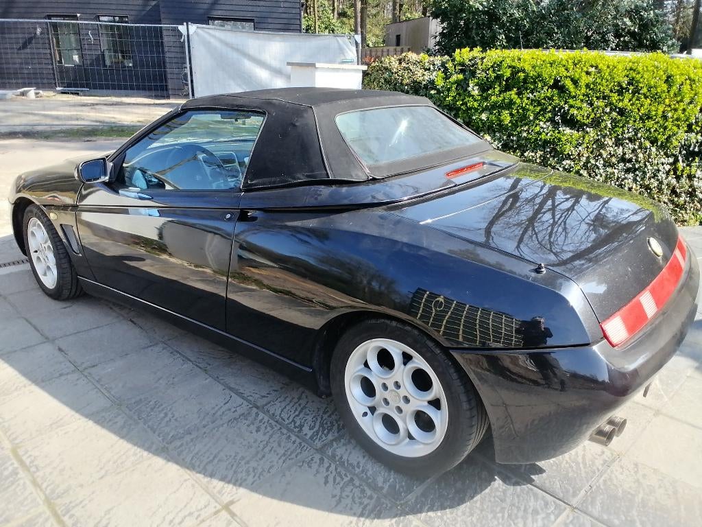 Alfa Romeo spider 3.0 v6, Auto's, Voorwielaandrijving, Lederen bekleding, Zwart, 1350 kg
