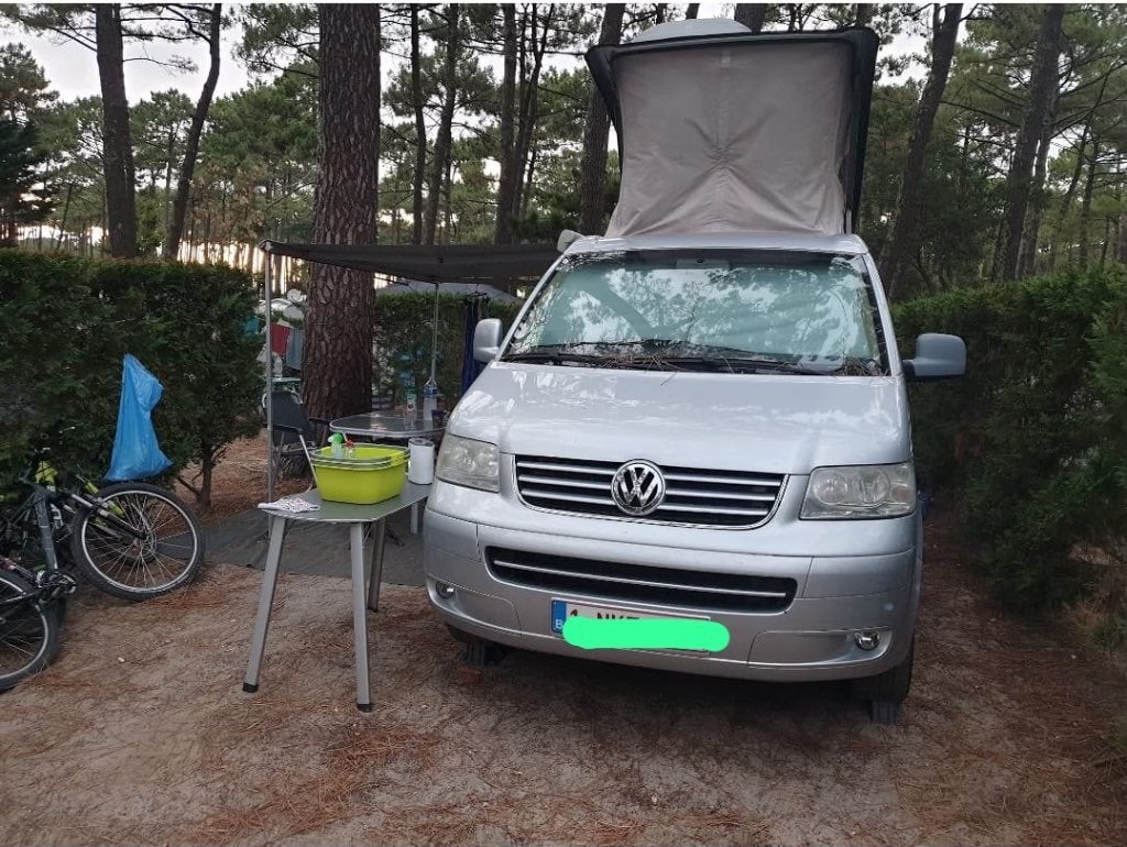 VW California T5 2.5TDI 172pk, Auto's, Voorwielaandrijving, Stof, Overige modellen, 230 g/km