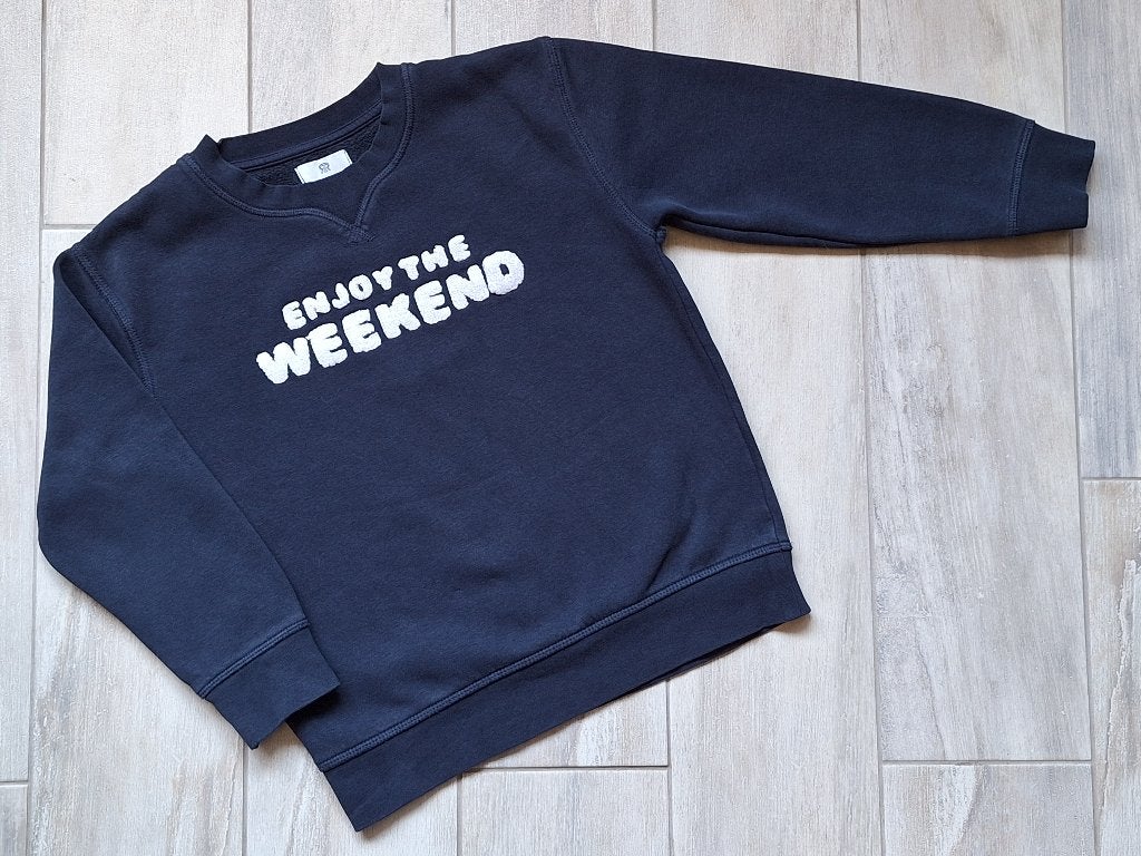 ★ M122 - Trui enjoy the weekend, Kinderen en Baby's, Kinderkleding | Maat 122, Ophalen of Verzenden, Gebruikt, Jongen, Trui of Vest