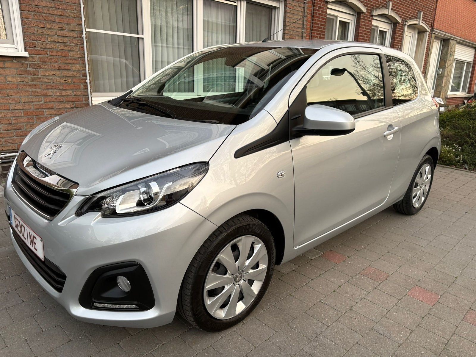 Peugeot 108 1.2i! Topstaat* Airco* 29000km* Garantie!, Auto's, Voorwielaandrijving, 4 zetels, Stof, 1199 cc