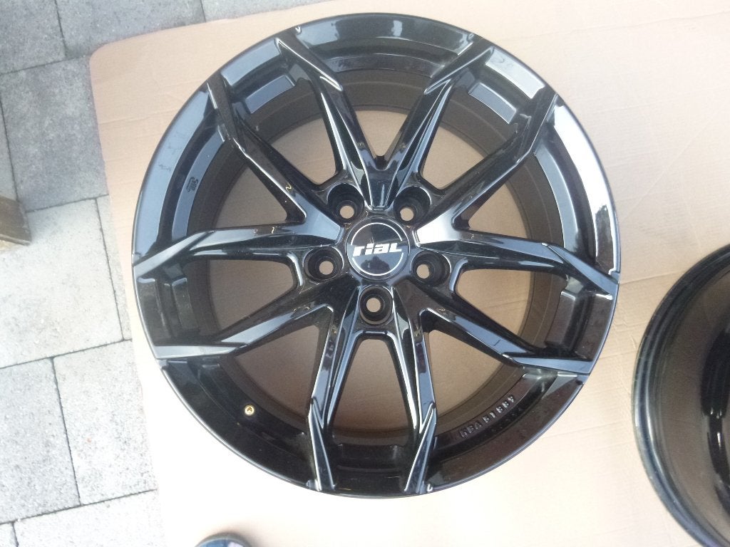 jantes en aliage RIAL Black 17 '' ( peugeot ou autres ), Autos : Pièces & Accessoires, 215 mm, 4 Saisons, Véhicule de tourisme
