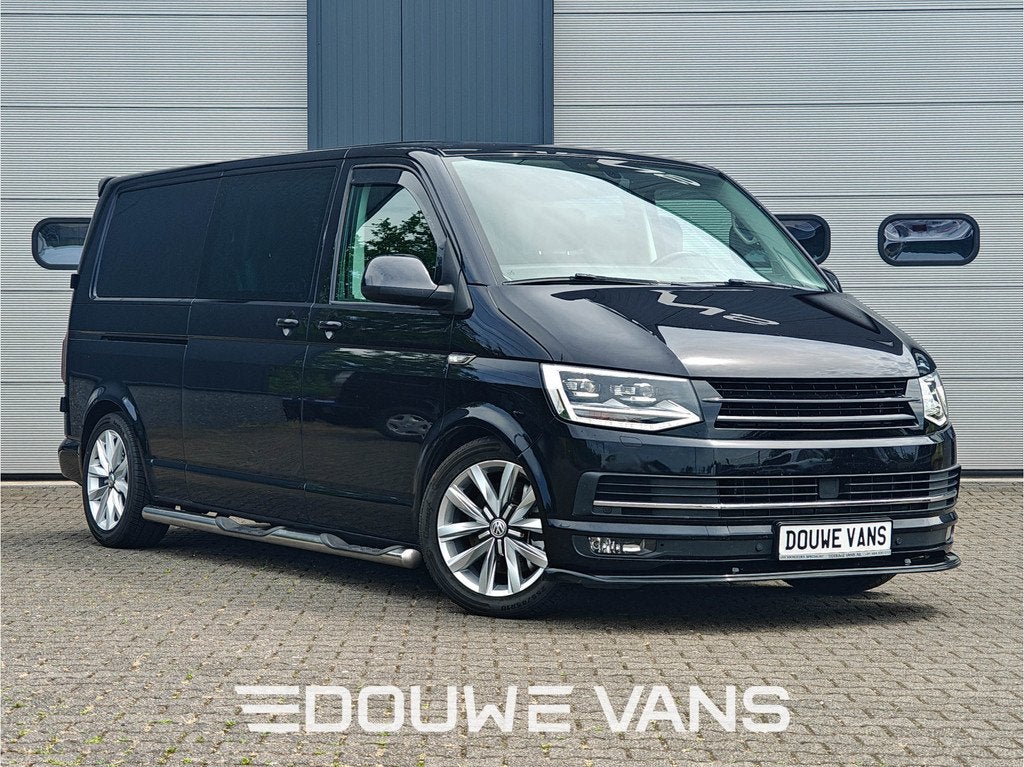 Volkswagen Transporter 2.0 TDI Dubbel Cabine 5 Persoons Airc, Auto's, Voorwielaandrijving, Gebruikt, 2500 kg, Zwart