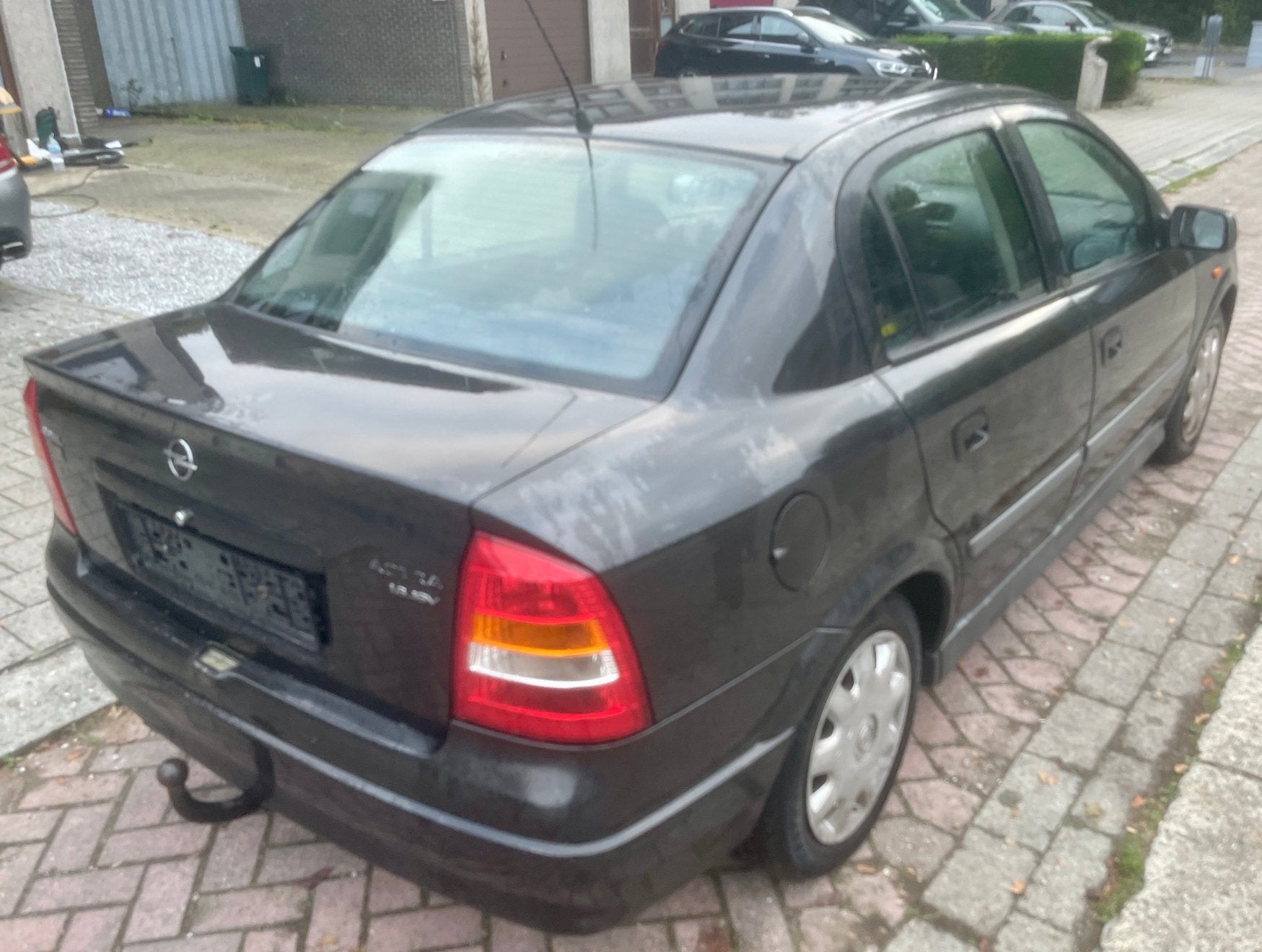 Opel Zstra 1.6 benzine Automaat Gekeurd V.vk., Auto's, Stof, Zwart, 4 cilinders, Zwart