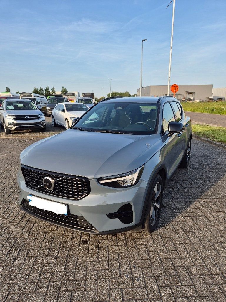 Volvo XC40 B3 Plus MHEV 2023 Car pass, Autos, Phares entièrement LED, Achat, Euro 6, Carnet d'entretien