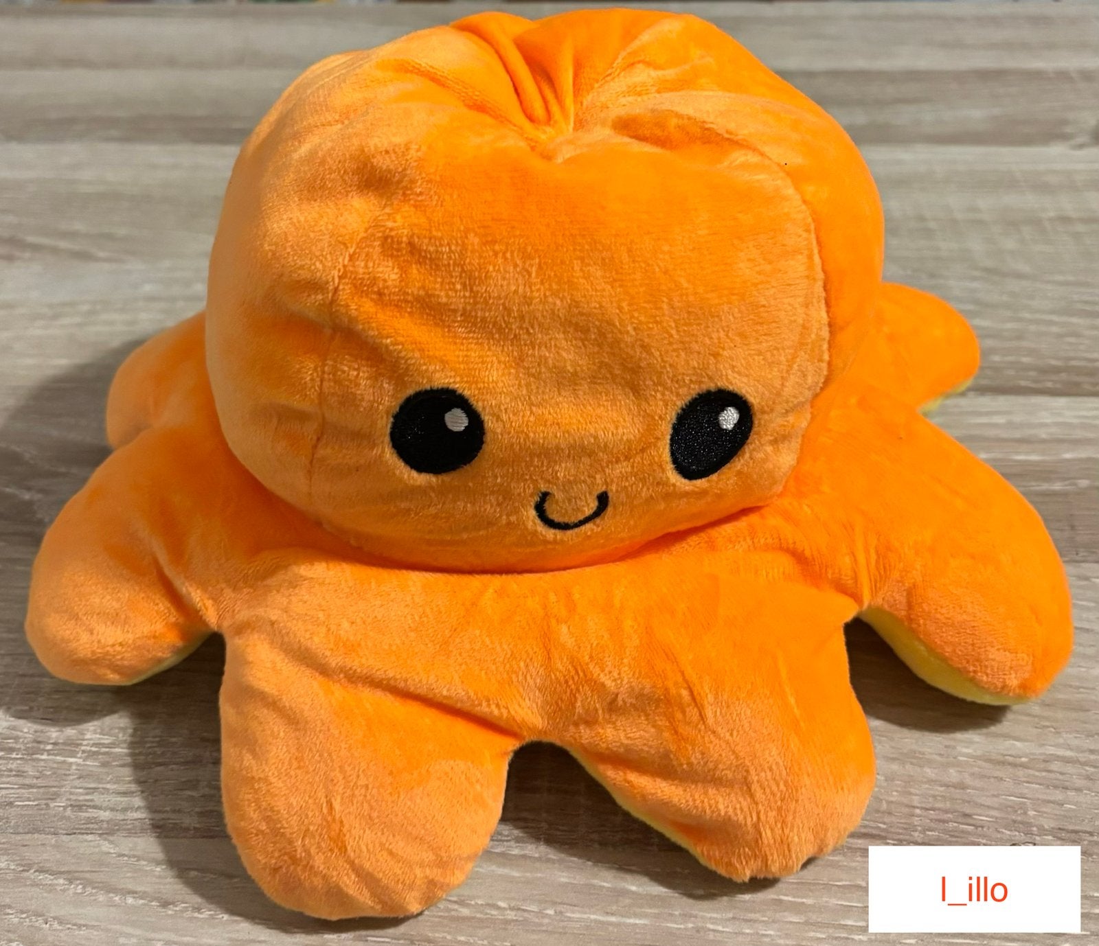PELUCHE PIEUVRE RÉVERSIBLE JAUNE et ORANGE 🐙, Enlèvement, Comme neuf, Autres types, Autres marques