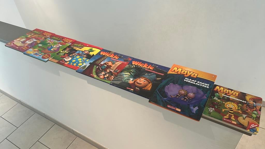 Studio 100 kinder boeken, Ophalen, Zo goed als nieuw