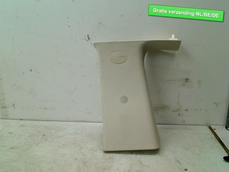 B STIJL BEKLEDING RECHTS 500 (312) (735651079|735651083), FCA Germany GmbH, Gebruikt, IPC D1-09 Bahnhofsplatz
65423  Rüsselsheim am Main, DE