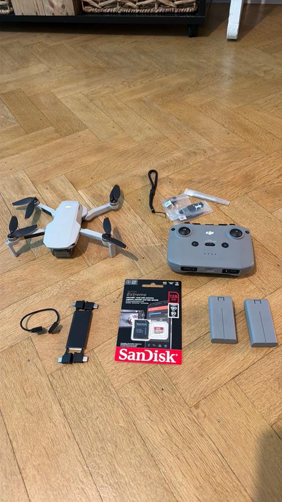 Drone DJI mini 2 super bon etat kit complet, Comme neuf, Enlèvement, Quadricoptère ou Multicoptère, Avec caméra