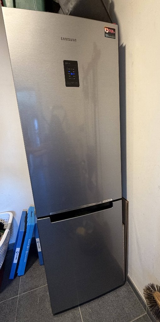 Samsung combi koelkast met vriesvak, Elektronische apparatuur, Ophalen, Gebruikt, 200 liter of meer, 60 cm of meer