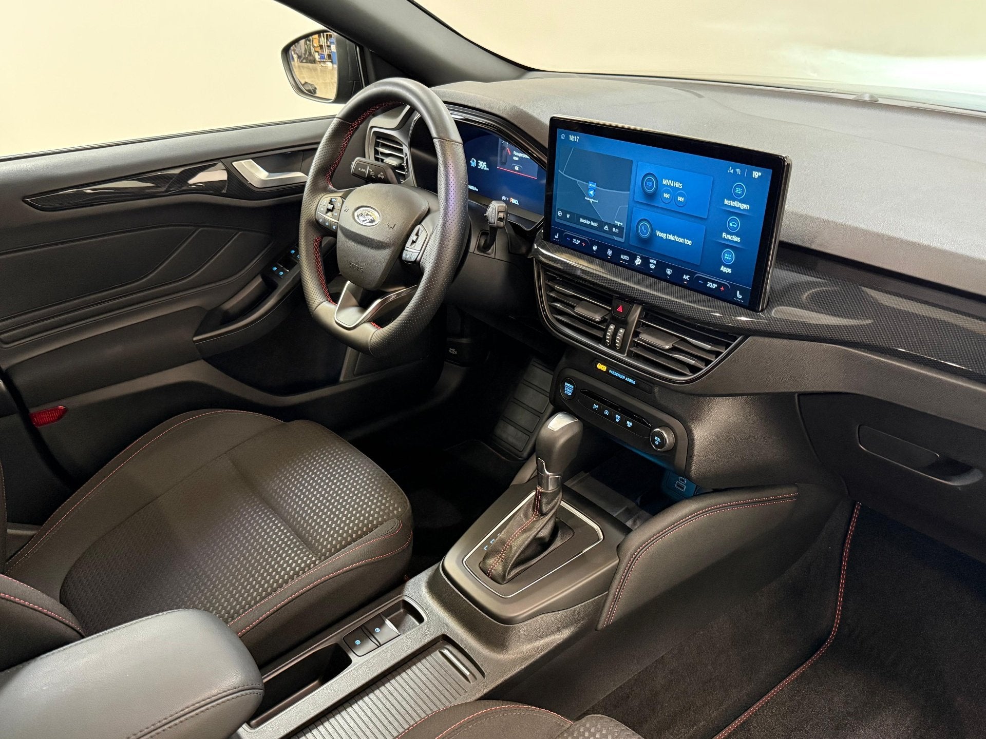 Ford Focus Clipper 1.0 EcoBoost MHEV ST-Line X, Focus, Euro 6, Entreprise, Carnet d'entretien