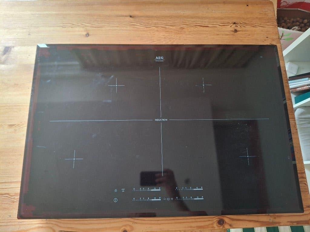 Taque induction AEG 78x52, Electroménager, Tables de cuisson, 4 zones de cuisson, Encastré, Enlèvement, Utilisé