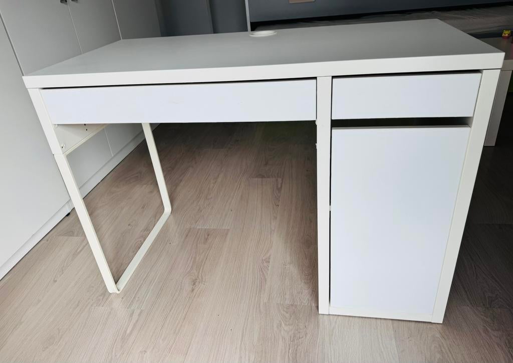 Bureau Ikea 105x19cm, Huis en Inrichting, Ophalen, Zo goed als nieuw, IKEA
