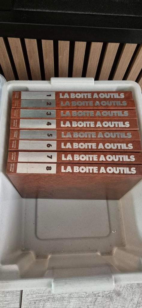 La boîte à outils (edition Erasme), Enlèvement