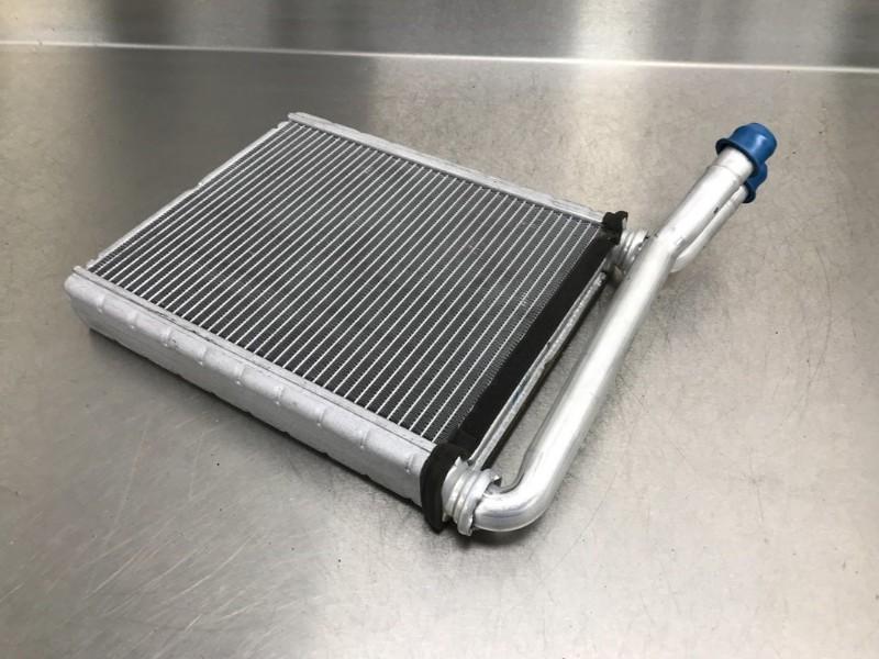 RADIATEUR DE CHAUFFAGE Lexus CT 200h (01-2010/09-2020), Utilisé, Lexus