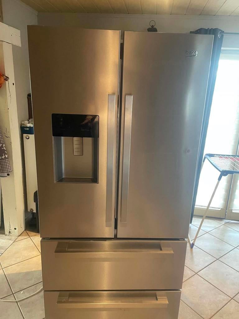 Frigo avec congélateur Beko, Electroménager, Enlèvement, Utilisé, Avec congélateur séparé, 160 cm ou plus
