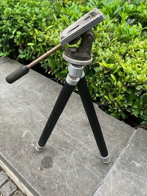 VINTAGE TRIPOD LINHOF WEST GERMANY . CAMERA STATIEF., Audio, Tv en Foto, Fotografie | Statieven en Balhoofden, Gebruikt, 125 cm of minder