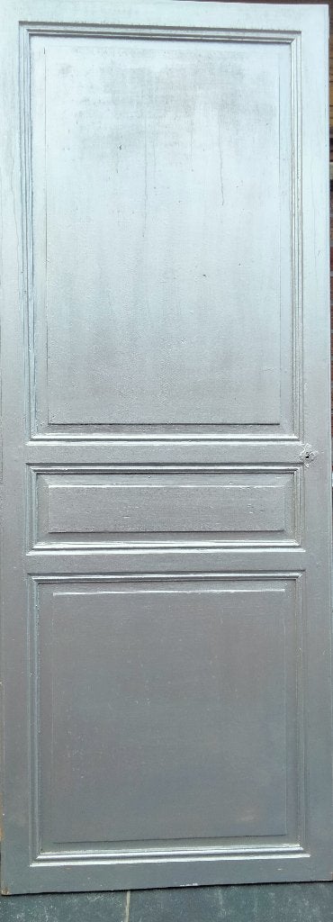 Porte en bois avec moulure décoratives, Enlèvement