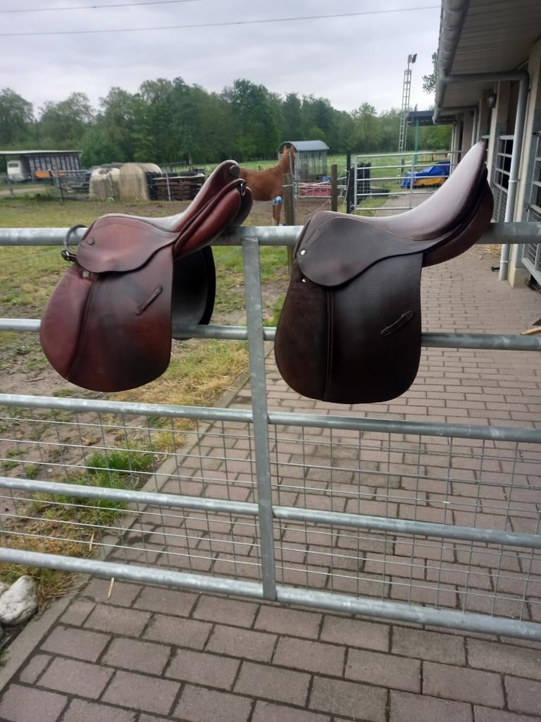 Selles de poney et selles d'équitation plus grandes, Enlèvement, Utilisé