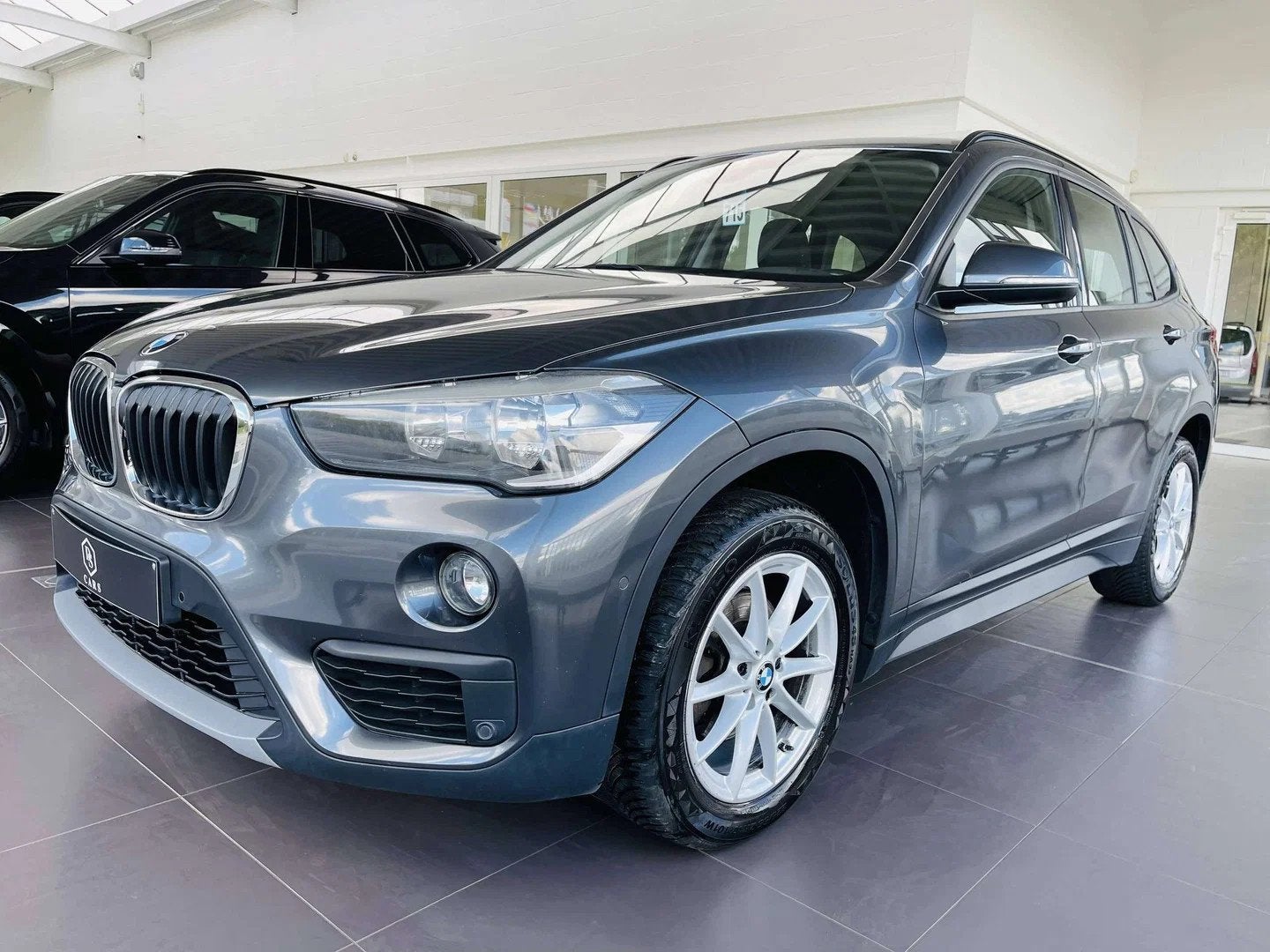 BMW X1 1.5 d * GARANTIE + GPS + CUIR + CAMERA * (bj 2017), Auto's, X1, Gebruikt, 116 pk, Leder