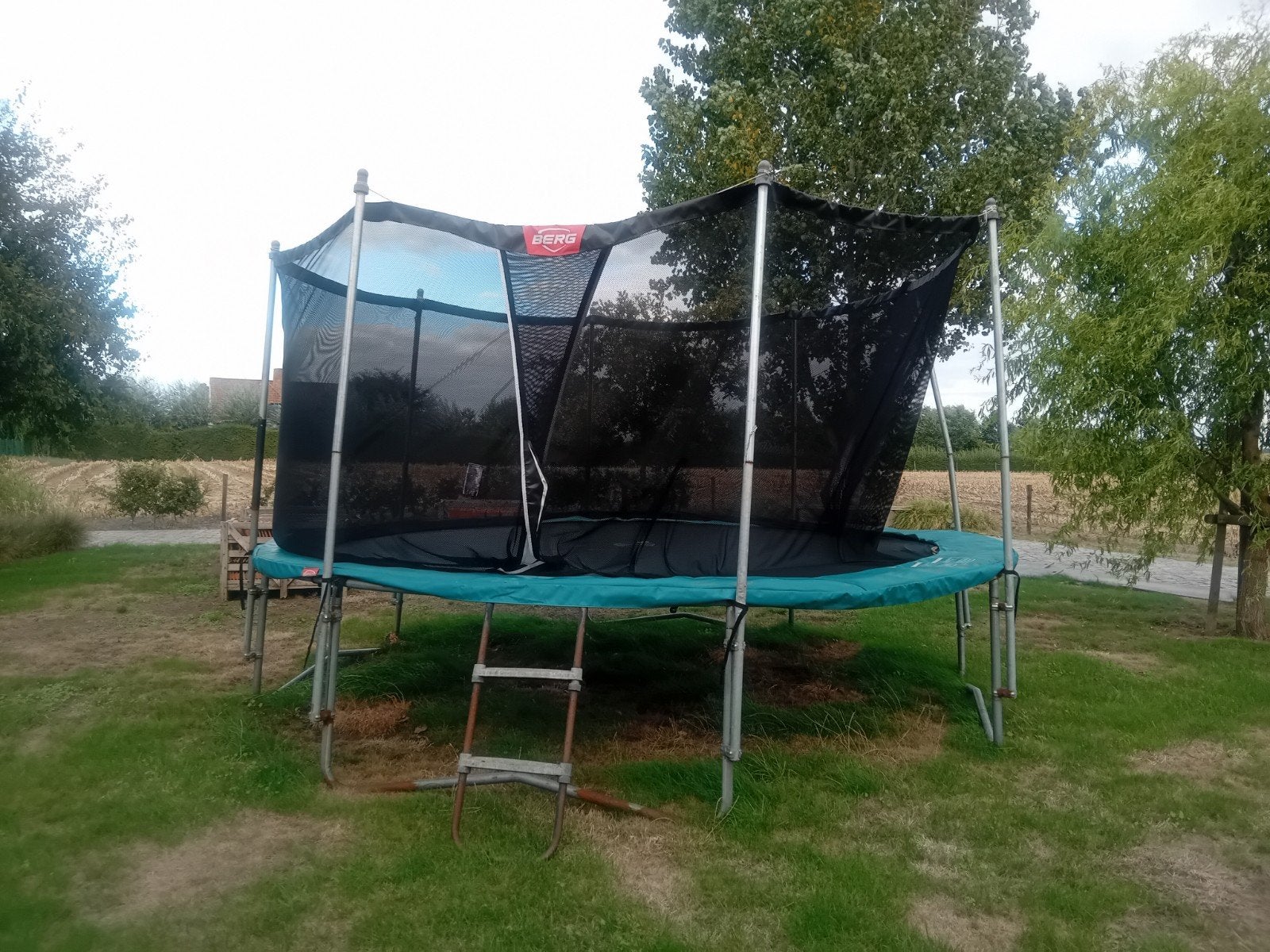 berg trampoline, Ophalen, Gebruikt