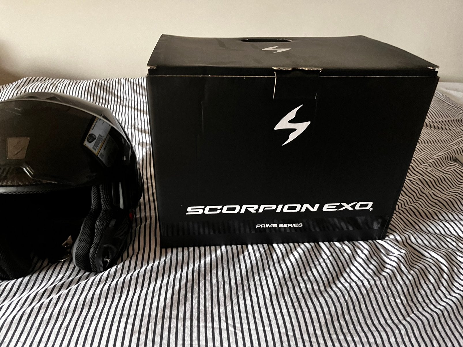 scorpion exo tech evo glossy carbon, Fietsen en Brommers, Ophalen of Verzenden, Nieuw, Large