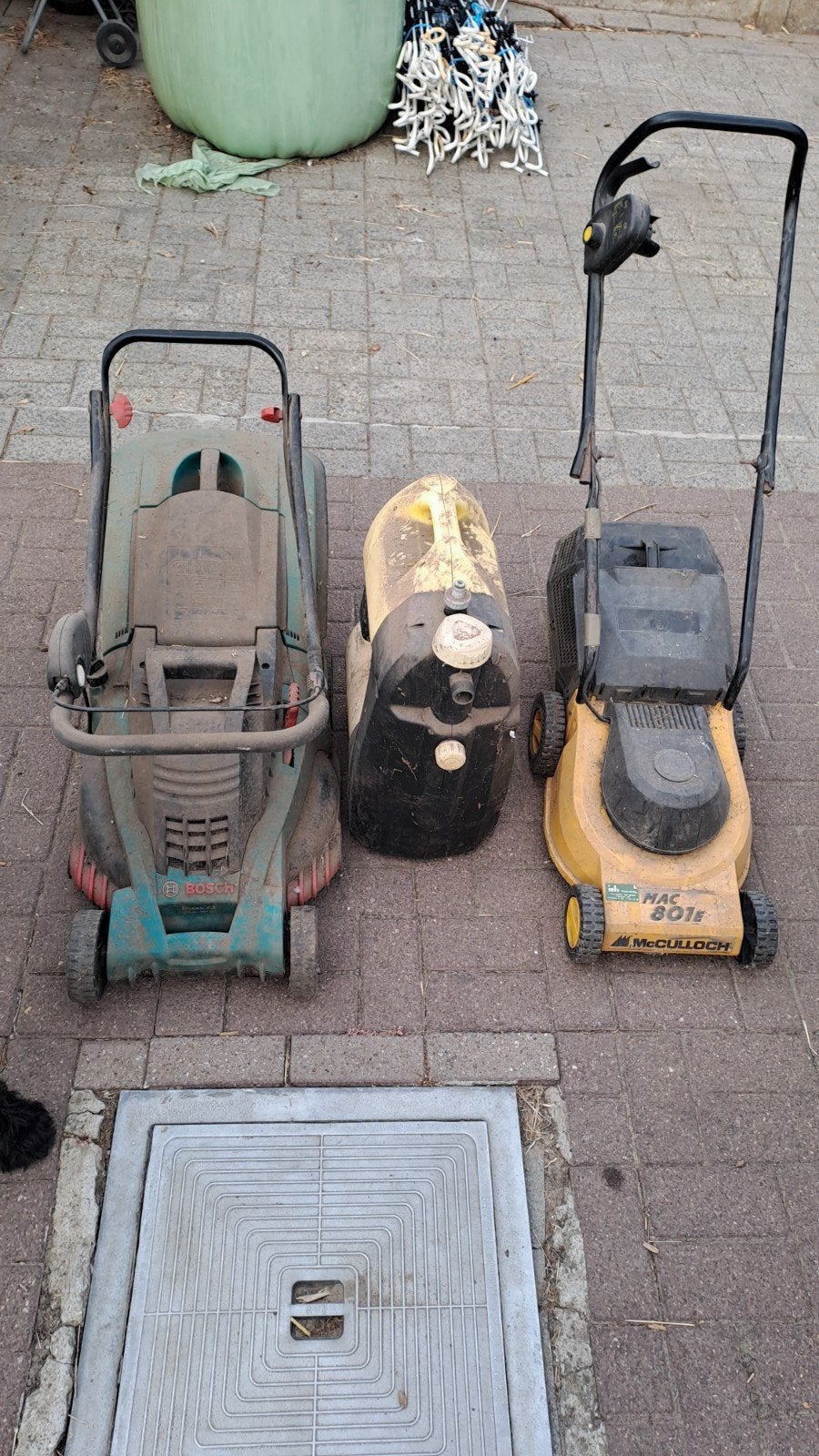 vieilles machines gratuites, Jardin & Terrasse, Enlèvement, Utilisé, Tondeuses à gazon électriques