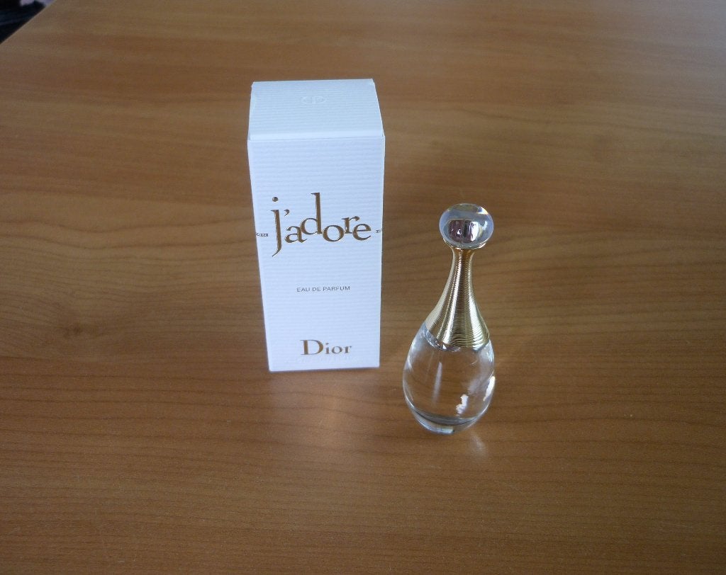 Dior J’adore Eau de parfum EdP 5 ml Miniature, Bijoux, Sacs & Beauté, Beauté | Parfums, Enlèvement ou Envoi