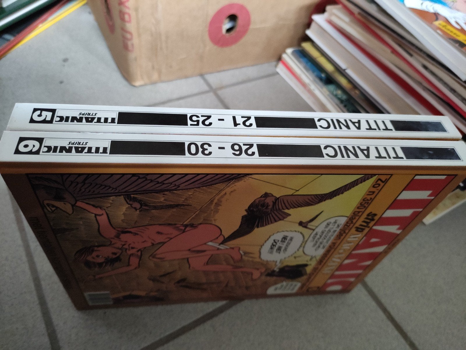2 magazines de bandes dessinées à couverture rigide sur le T, Enlèvement ou Envoi