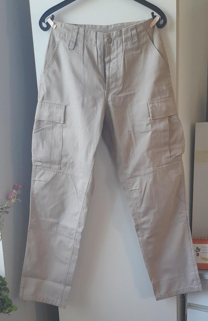 Militaire beige cargobroek - maat xs, Sans marque, Beige, Ophalen of Verzenden, Maat 34 (XS) of kleiner