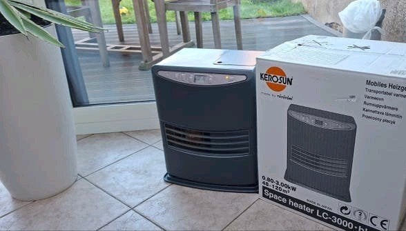 laserkachel Kero/ zibro toyotomi 3000 watt, Doe-het-zelf en Bouw, Ophalen, Zo goed als nieuw, Kachel