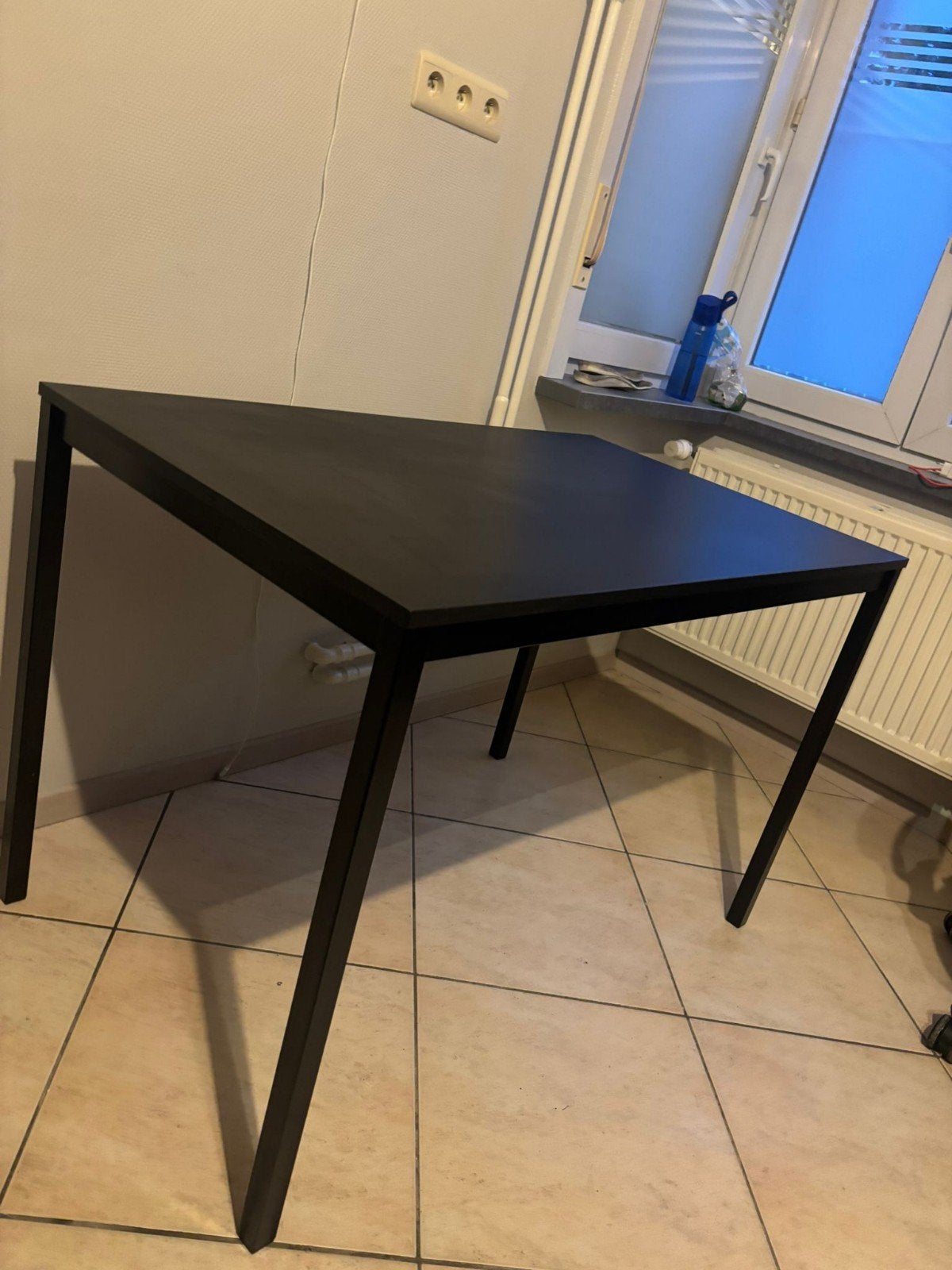Tafel zwart, Enlèvement