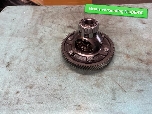 VERSNELLINGSBAK Differentieel Up! (121) (0Cf409021B), Gebruikt, De Bloemendaal 21 21
5221 EB  'S HERTOGENBOSCH, NL, Info@123Parts.nl