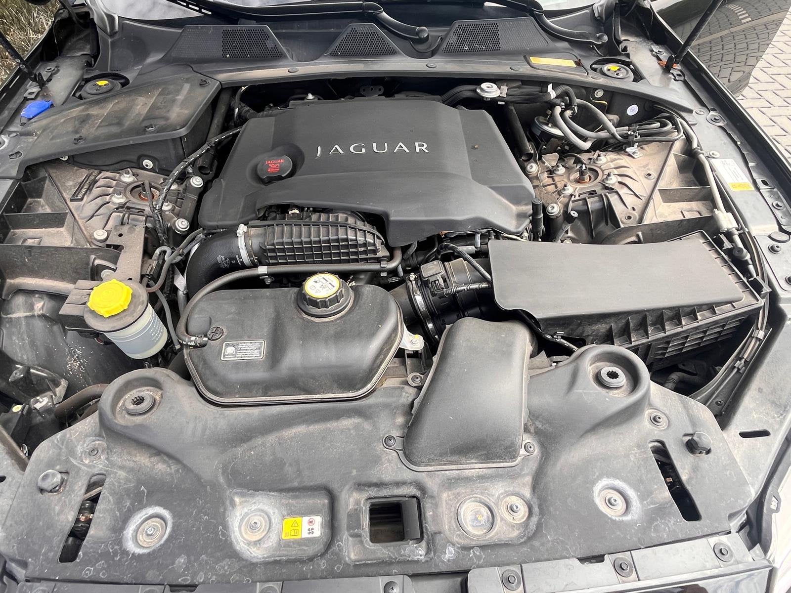 JAGUAR XJ PORTFOLIO 40.972 km - 1ste eigenaar- ongevalvrij, Auto's, Automaat, Euro 5, Zwart, Bruin