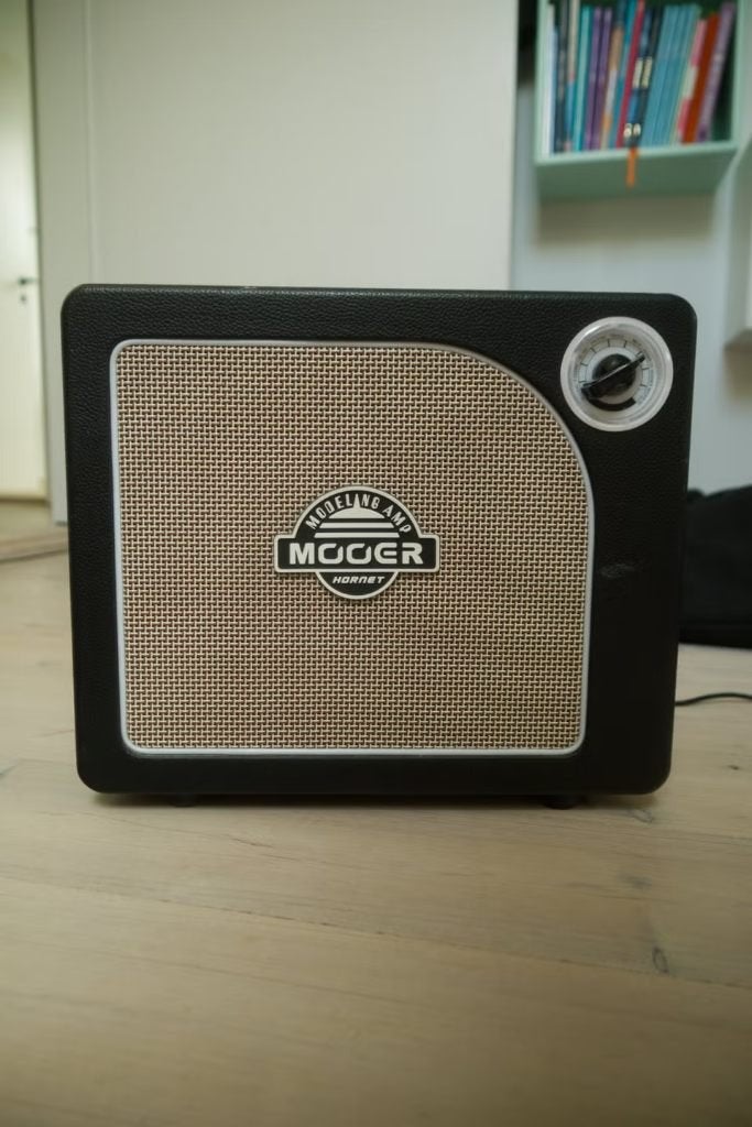 Mooer Hornet Modeling/BT Combo BLK (DAGDEAL), Enlèvement, Neuf, Guitare, Moins de 50 watts