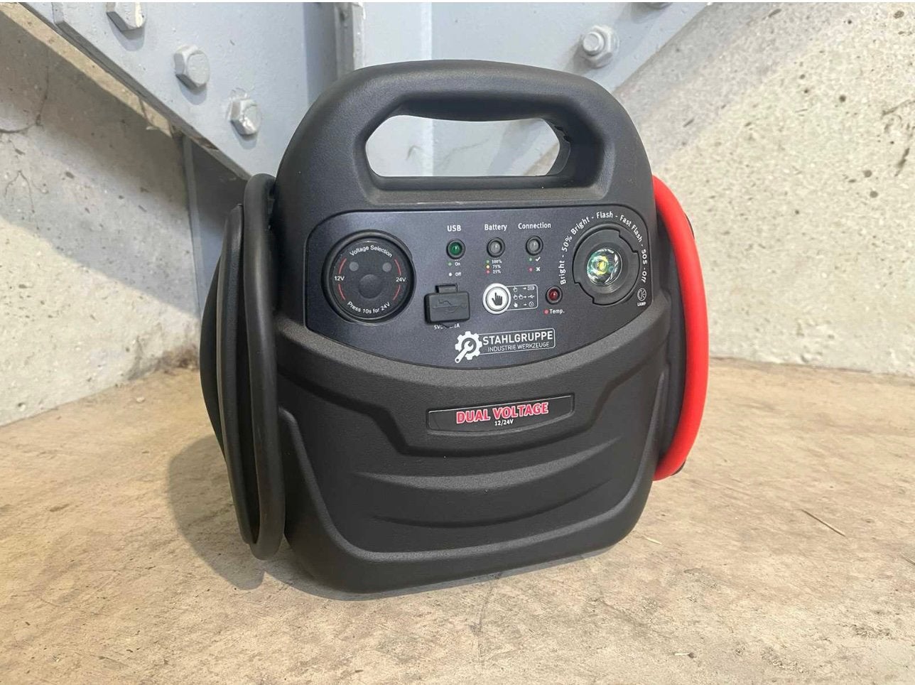 Booster jumper STAHLGRUPPE Pro, Auto diversen, Jumpstarters, Nieuw, Ophalen of Verzenden