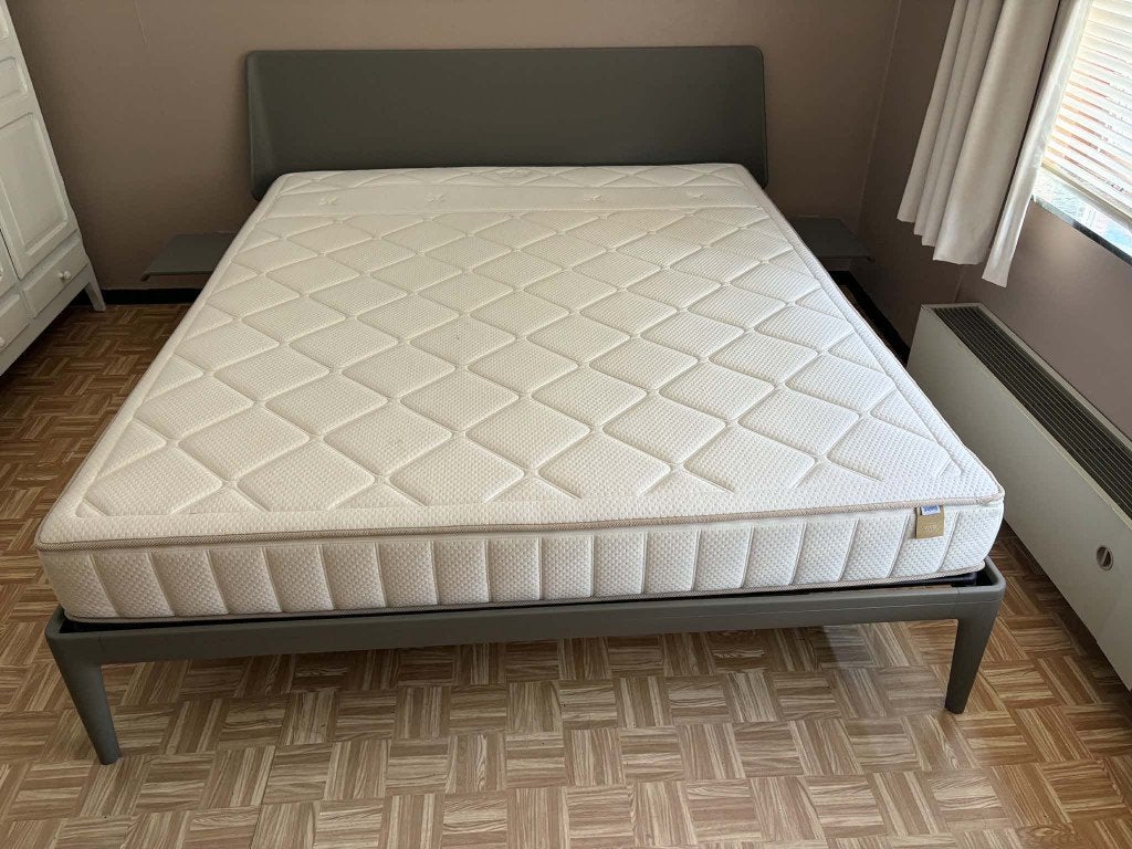 Lit Auping Essential (complet) 180 x 210, Ophalen, 210 cm, Tweepersoons, Zo goed als nieuw