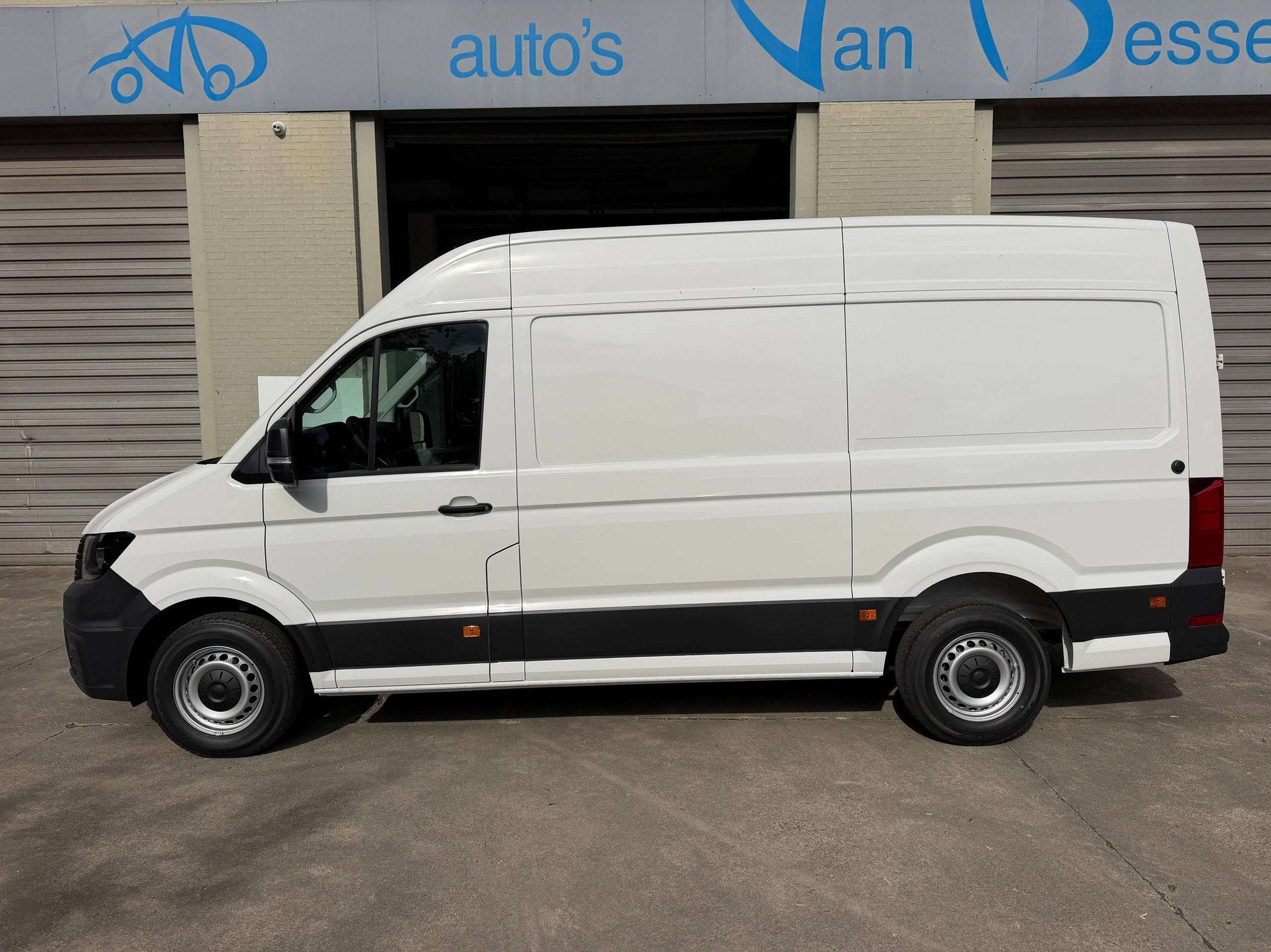 Volkswagen Crafter Crafter 2.0 CR TDi L3H3 Camera Carplay *, Auto's, Voorwielaandrijving, Stof, Gebruikt, Zwart