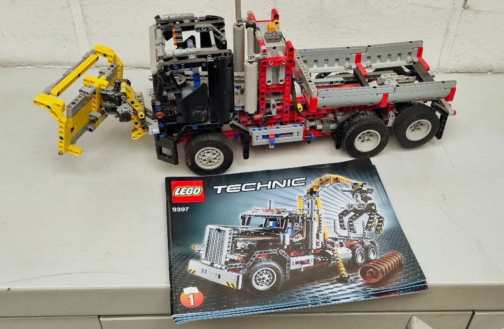 LEGO Technic 9397 - Logging Truck, Ophalen, Lego, Compleet, Zo goed als nieuw