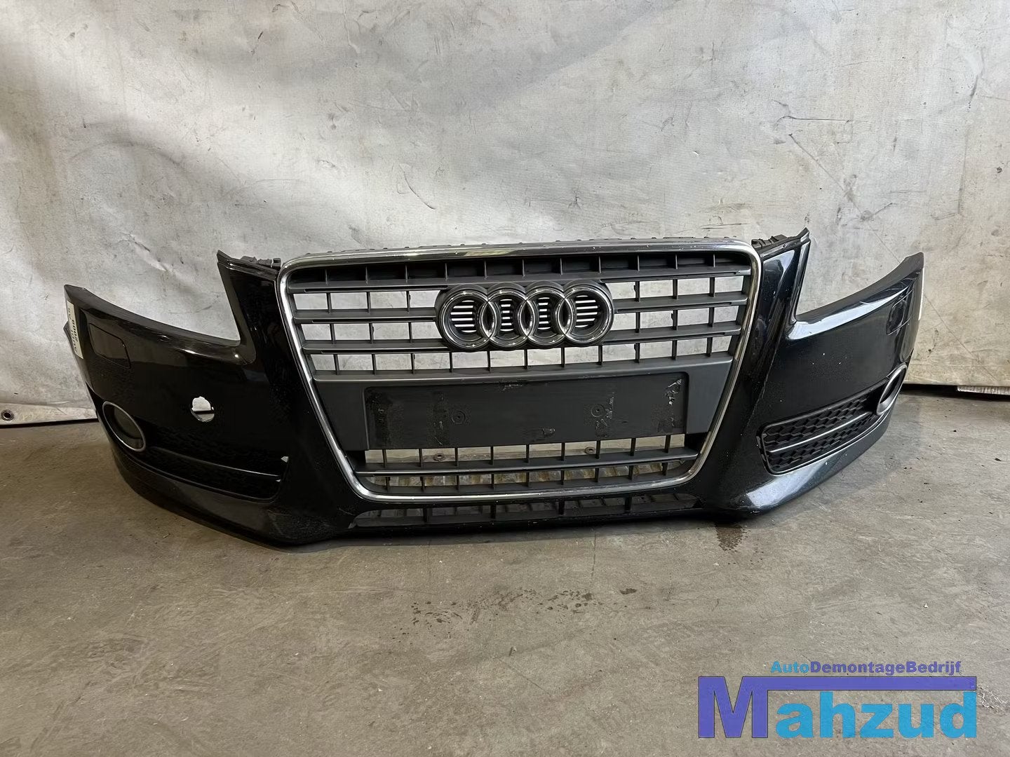 AUDI A5 B8 Zwart voorbumper bumper voor 2007-2017, Autos : Pièces & Accessoires, Pare-chocs, AUDI AG, Auto-Union-Strasse 1
85045  Ingolstadt, DE