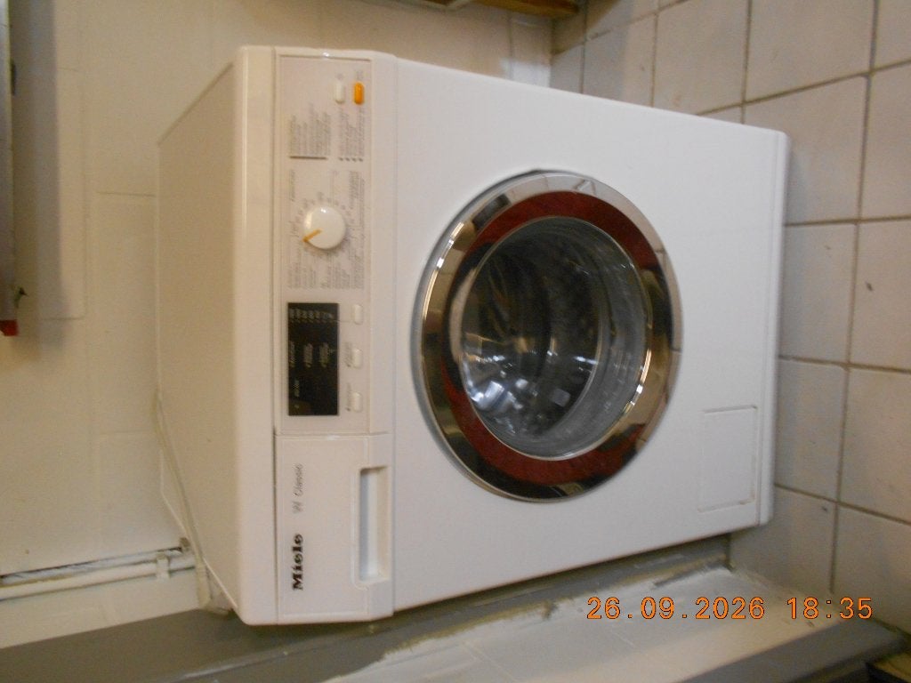 wasmachine Miele, 1200 à 1600 tours, 6 à 8 kg, 85 à 90 cm, Programme lavage à la main