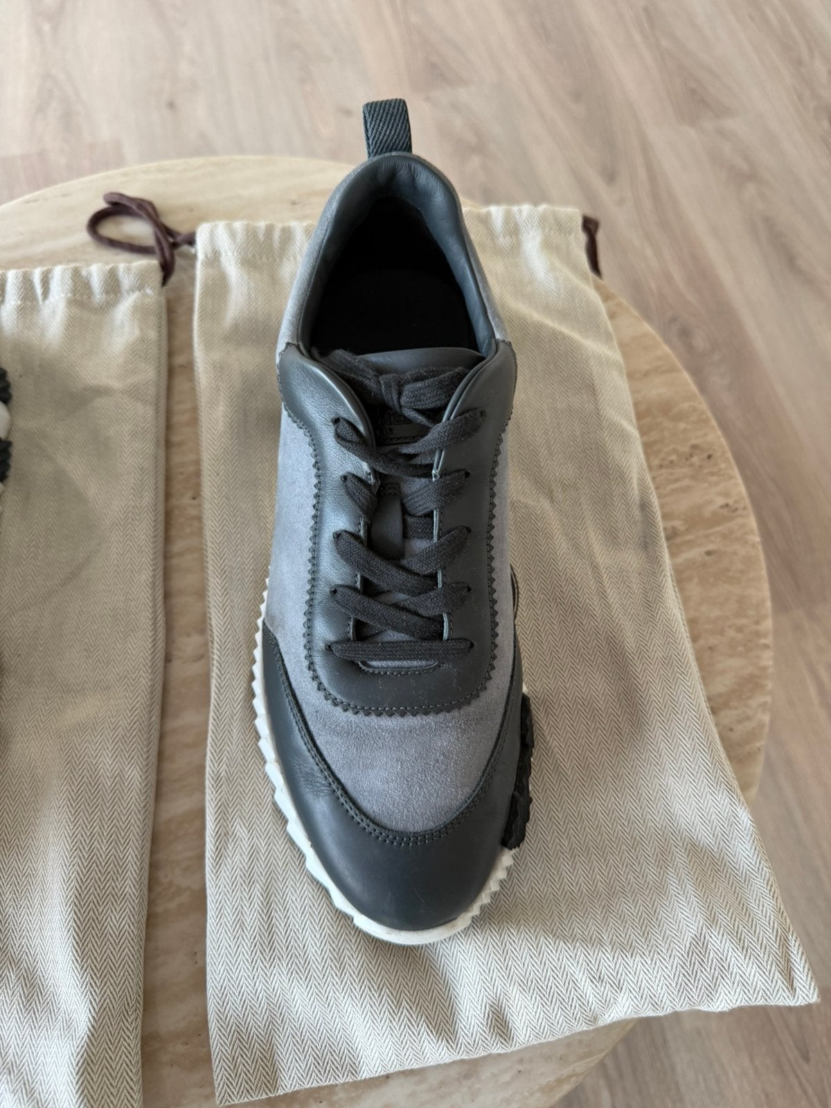 Hermès Bouncing Sneaker Grijs Authentiek Luxe Designer, Enlèvement, Comme neuf, Noir