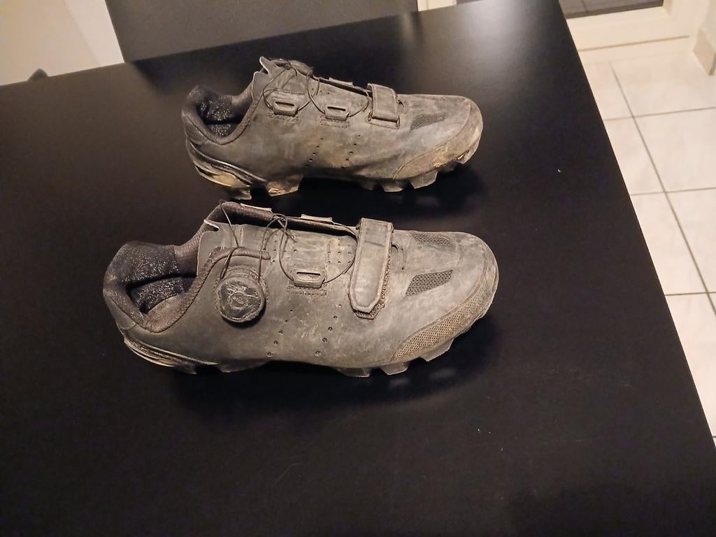 MTB schoenen agu 39, Fietsen en Brommers, Ophalen, Schoenen, AGU