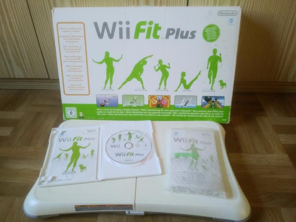balance bord compleet met spel Wii Fit Plus voor Wii, Wii U, Gebruikt, 1 speler, Ophalen of Verzenden, Eén computer